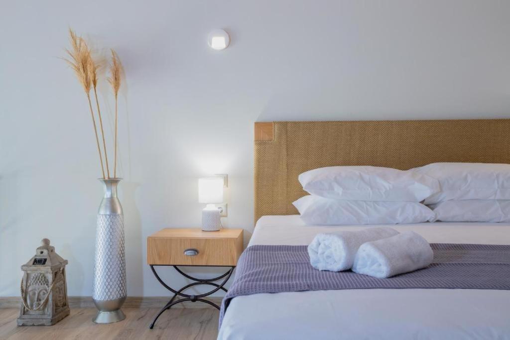 La Perla Di Barla Seafront Apartment Kanalos ภายนอก รูปภาพ
