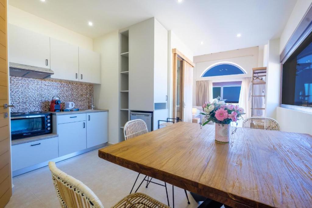 La Perla Di Barla Seafront Apartment Kanalos ภายนอก รูปภาพ